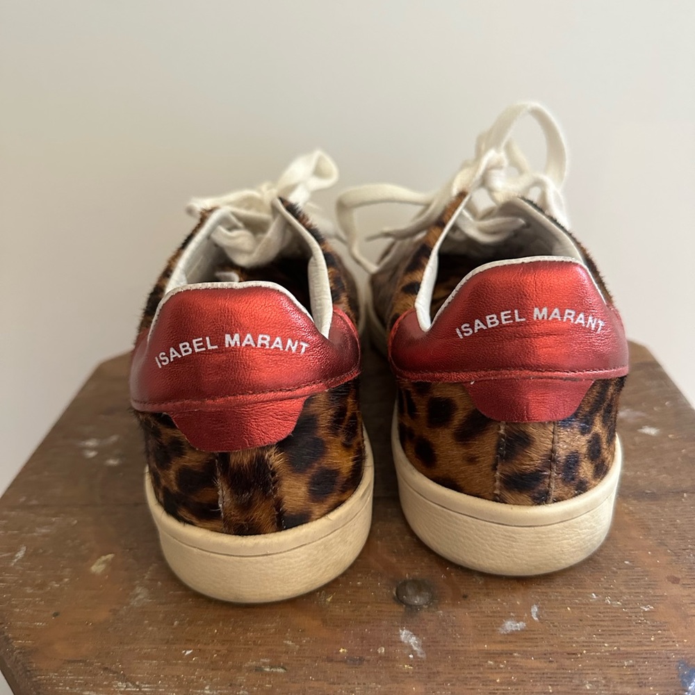 Isabel Marant cowhide Leopard Print Sneakers with Red Accents - Picture 4 of 6